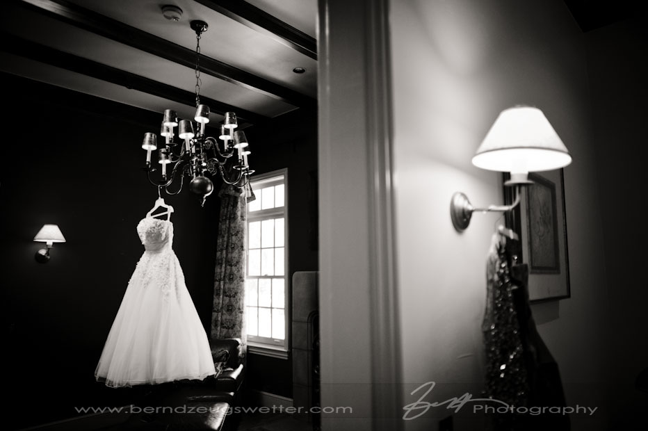 Wedding gown at the Thomas Estate, Santa Barbara Wedding Photographer.
